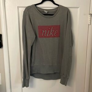 Nike pullover sweatshirt